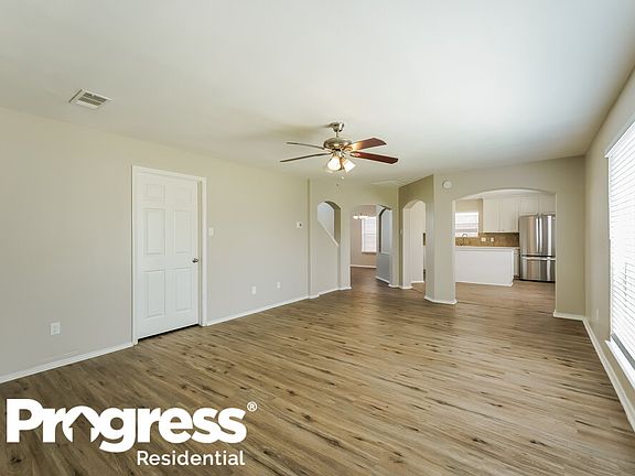 5th image of 17402 Heath Grove Ln