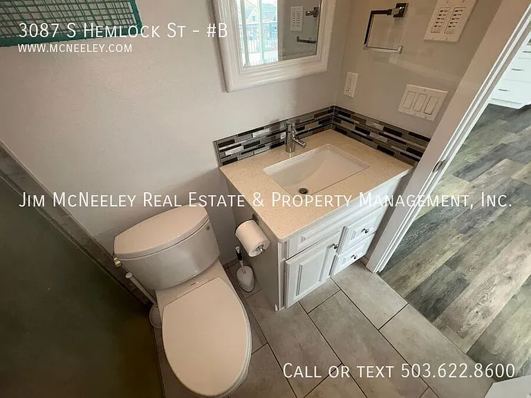 3087 S Hemlock St #B — Photo 7