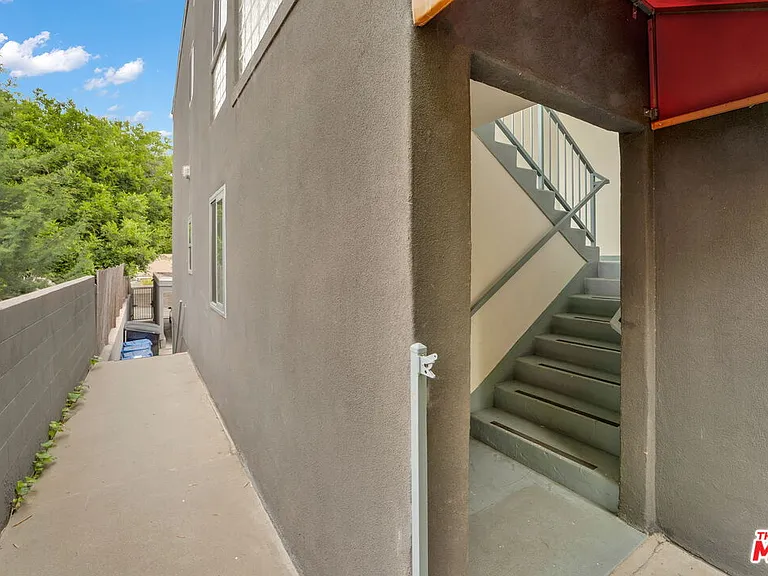 2714 Auburn St #6 — Photo 11