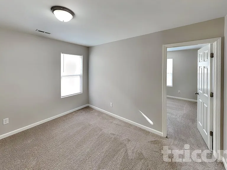 2419 Shad Ct — Photo 18
