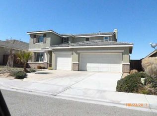 9084 Seal Beach Dr, Hesperia, CA 92344