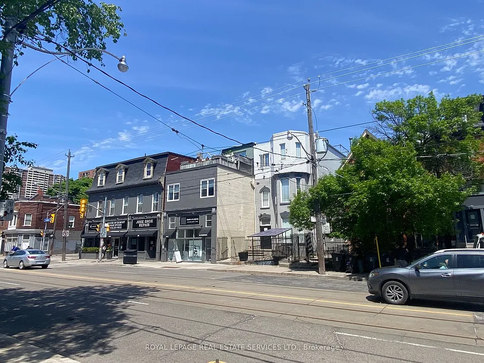 206 Carlton St #107