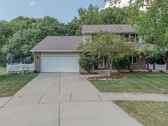 3rd image of 12500 Meadowlark Ln