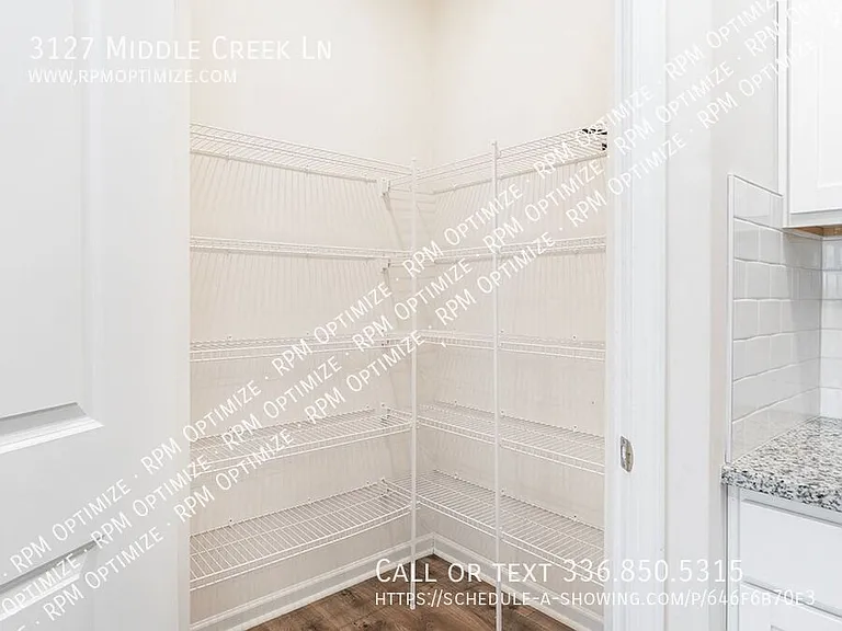 3127 Middle Creek Ln — Photo 14