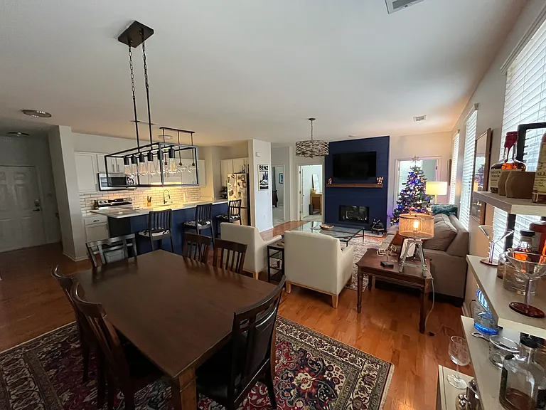 495 S Front St #103 — Photo 4