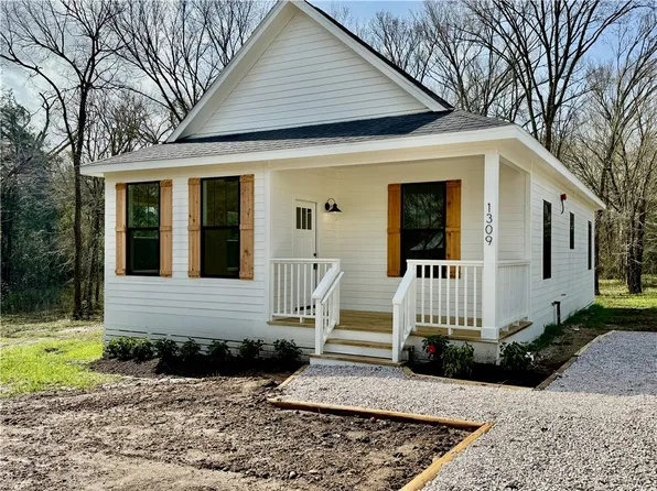 1309 Hidden Creek Ln, Brenham, TX 77833