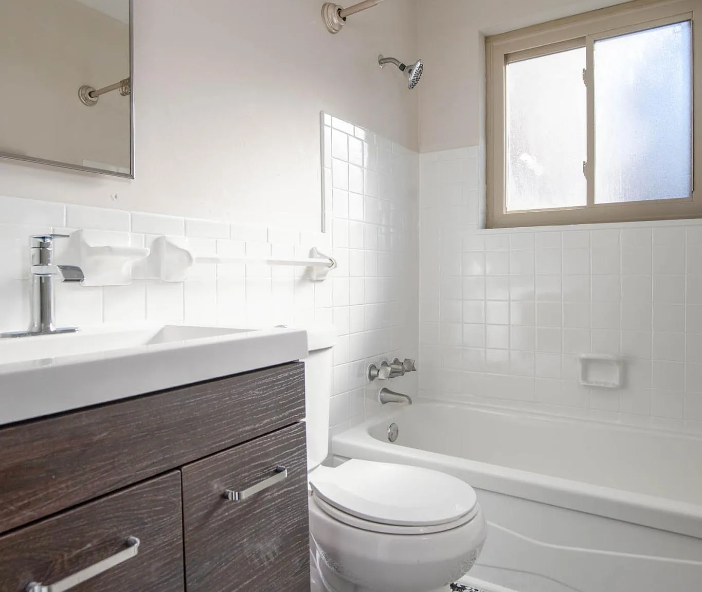 3219 Russell Blvd — Photo 4