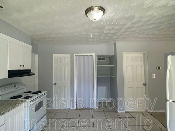 5th image of 2647 6th St S