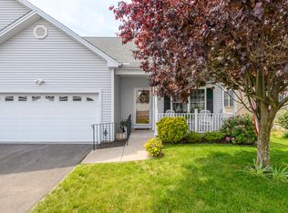 25 Fairfield Ln #25, Glastonbury, CT 06033