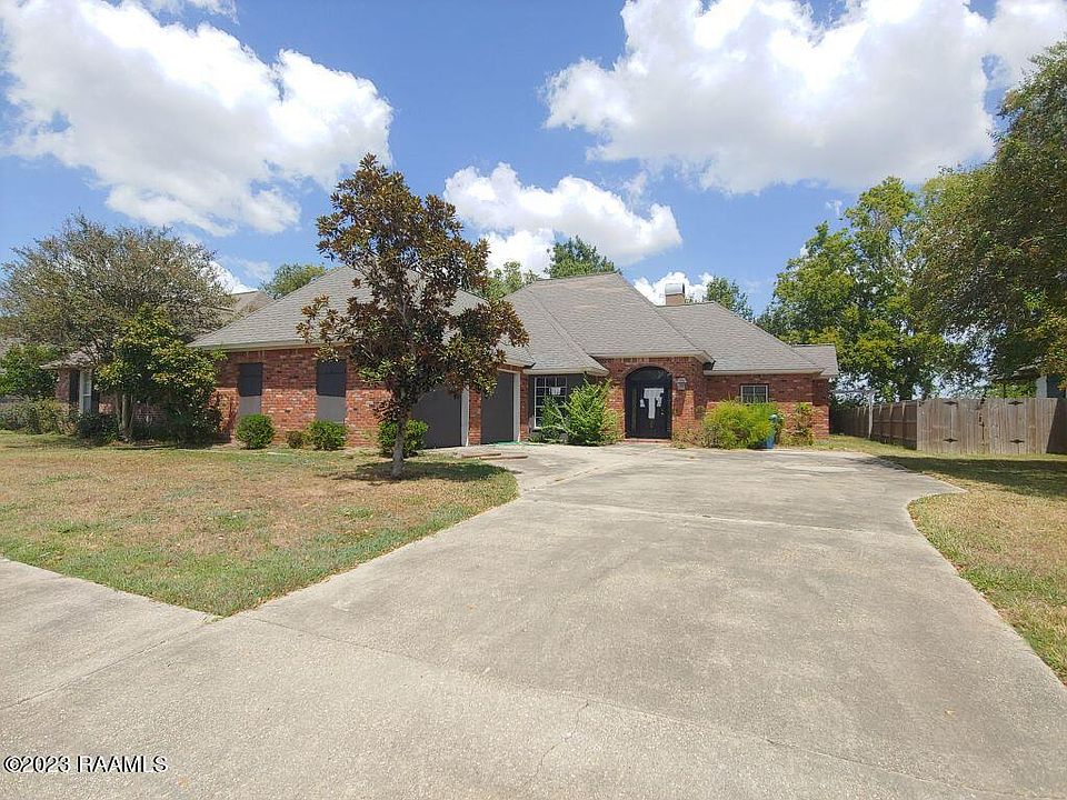 1st image of 118 Briarmeadow Dr