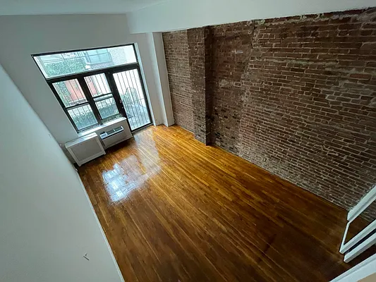 Rented by JM Preston Properties LLC | media 12