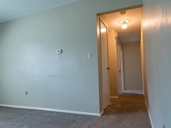 5th image of 3917 S Schenley Ave