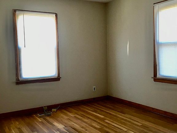 5th image of 2133 McClung Ave