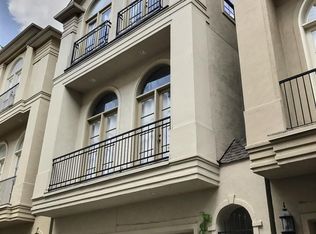 121 Dennis St, Houston, TX 77006