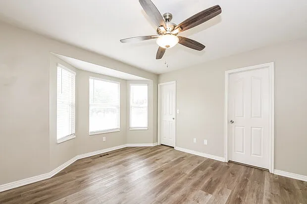 27 E Yale St — Photo 10