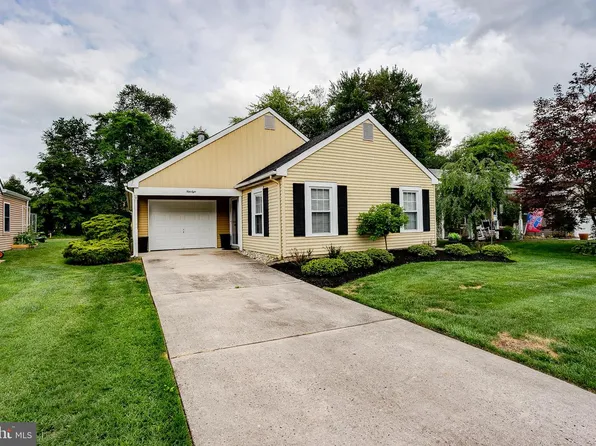 58 Sheffield Pl, Southampton, NJ 08088
