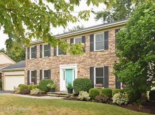 211 Alpine Dr, Lake Zurich, IL 60047