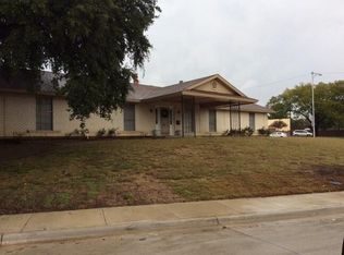 1102 Capetown Dr, Grand Prairie, TX 75050