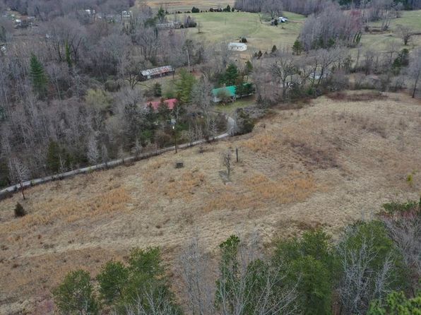 5590 Mount Cross Rd, Danville, VA 24540