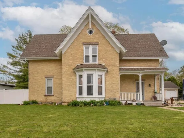 308 S Kettle Moraine DRIVE, Slinger, WI 53086