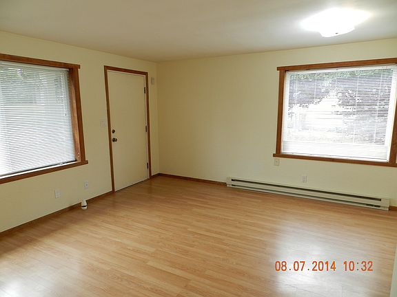 2nd image of 1505 Garrison St NE