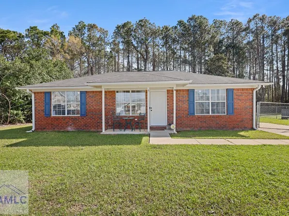 34 Mary Ct NE, Ludowici, GA 31316