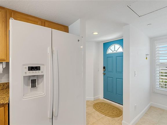 4th image of 2700 Ocean Dr #408S