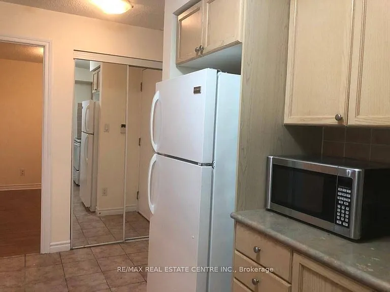 3880 Duke Of York Blvd #2409 — Photo 5