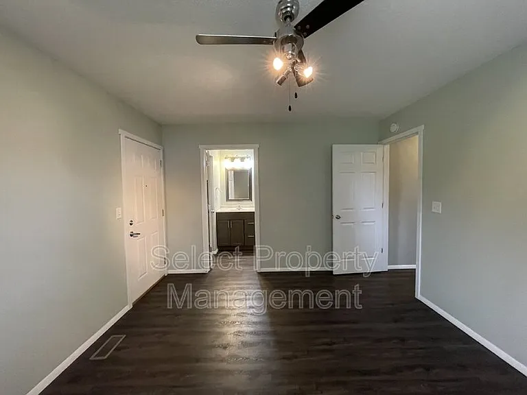 2504 Alma Ave — Photo 12