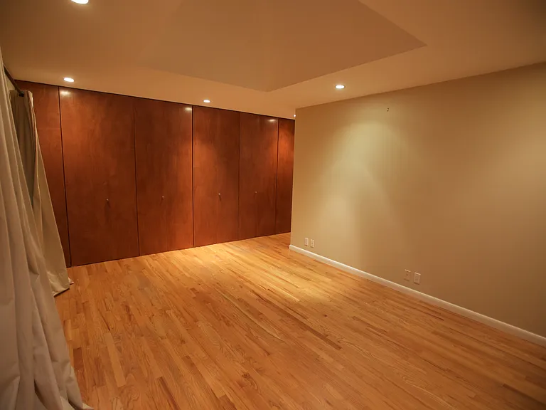 145 Ivanhoe St — Photo 15