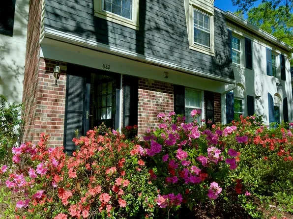 862 Azalea Dr #20, Rockville, MD 20850