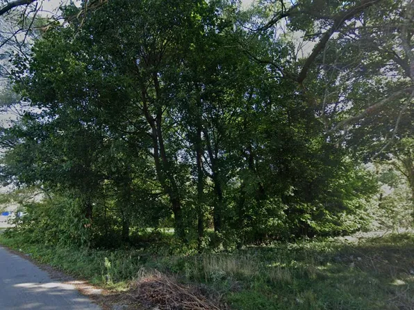 385 Burton St, Benton Harbor, MI 49022