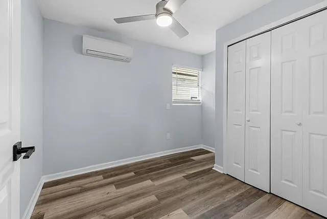 2410 E Columbus Dr — Photo 15