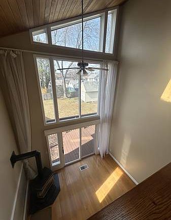 5th image of 55 Arnold St