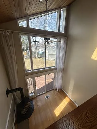 55 Arnold St — Photo 5