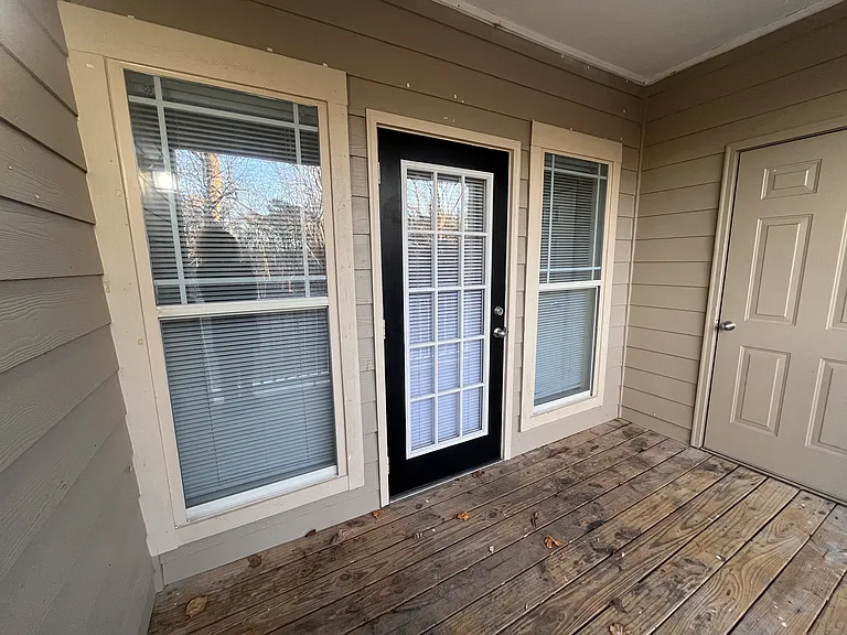 Wesley Kensington Apartments at Stonecrest — Photo 558