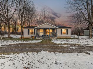 5336 S Eden Lake Rd, Custer, MI 49405