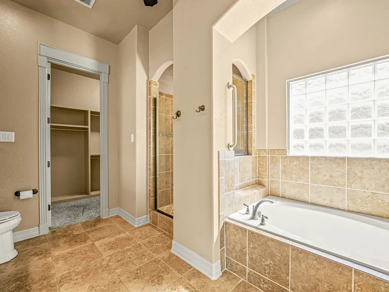 8219 High Noon Way — Photo 32