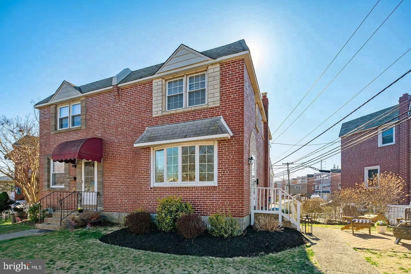 101 Lakeview Dr photo 1