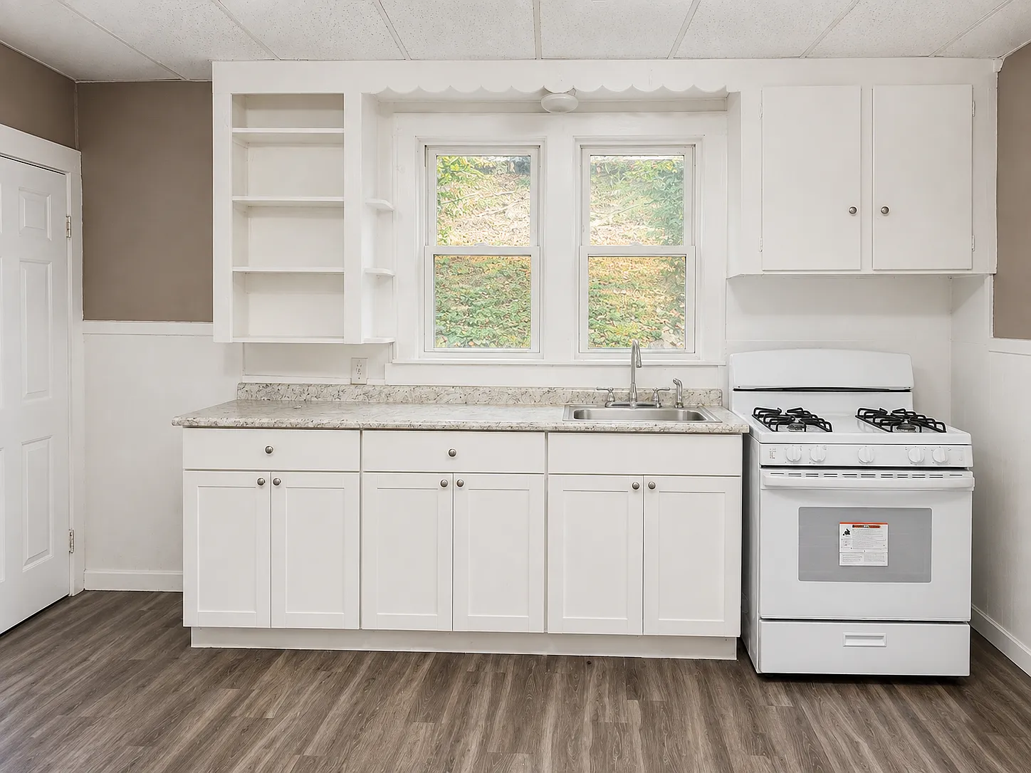 3 bed, 1400 sqft, $1,695 — Photo 3