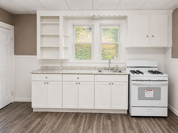 3rd image of 224 Seward St #1