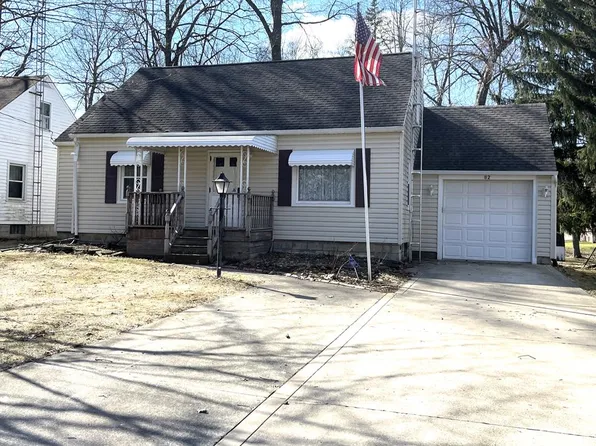 82 Shelby Ave, Shelby, OH 44875