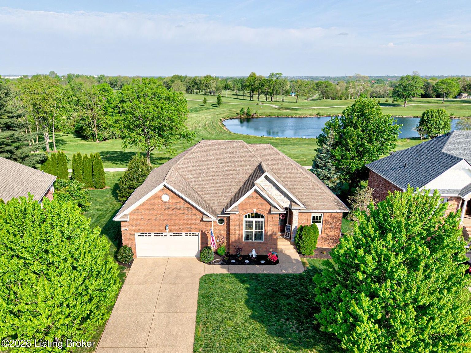 688 Ashbourne Dr
