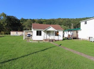 520 Front St, Wayne, WV 25570