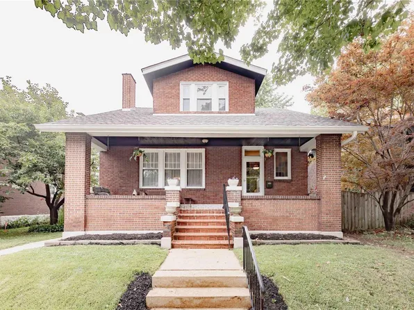 950 Dover Pl, Saint Louis, MO 63111