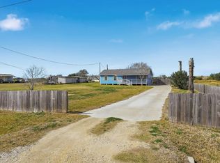 131 Janecek Dr, Rockport, TX 78382