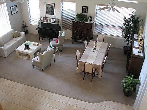 Livingroom/Diningroom