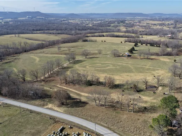 776 County Road 811, Green Forest, AR 72638