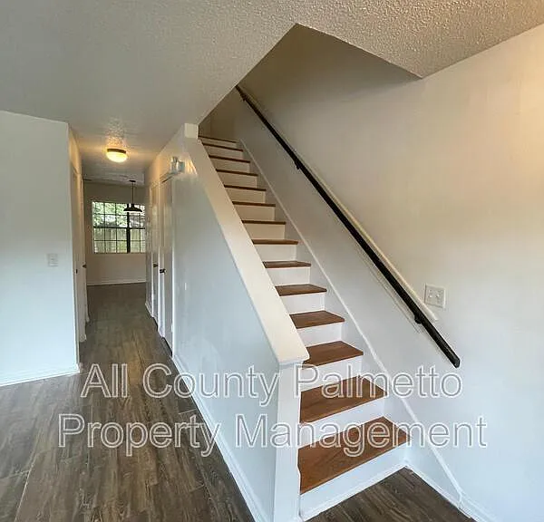 256 Fleming Rd #D — Photo 6