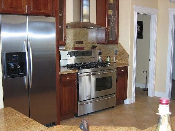5th image of 5020 Hershey Ln